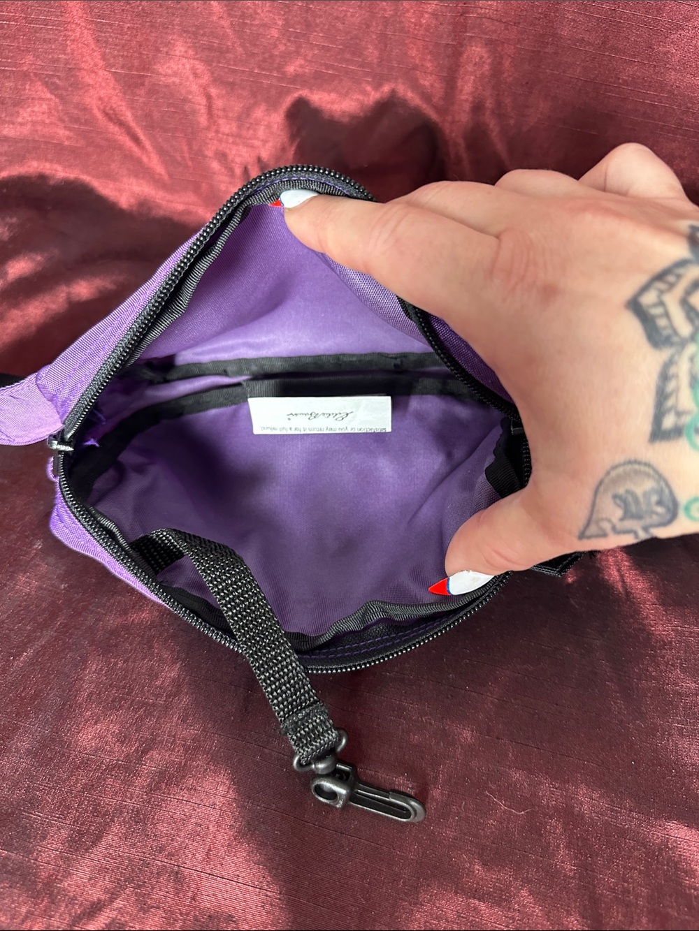 ✨💜 Eddie Bauer Royal Purple Belt Bag Fanny Pack Like New! 🎒 - Picture 4 of 8